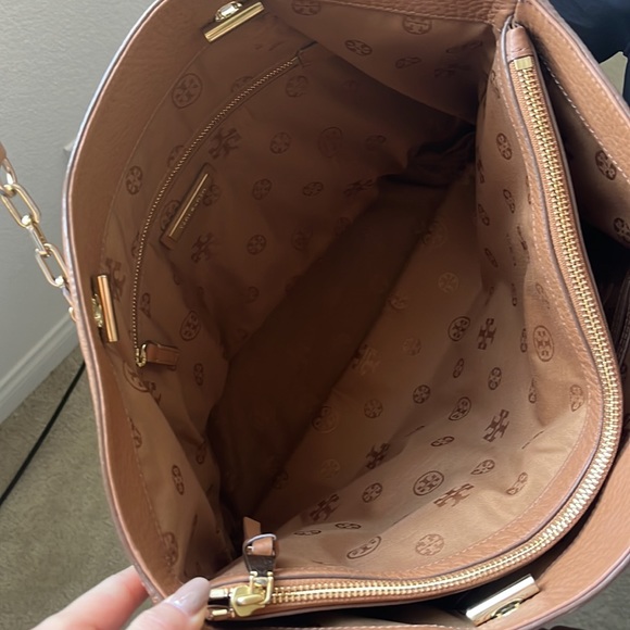 Tory Burch Marsden Pebbled Leather Tote - Picture 5 of 6